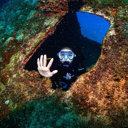 Stay Liuqiu Diving Hostel Сяолюцю Екстер'єр фото